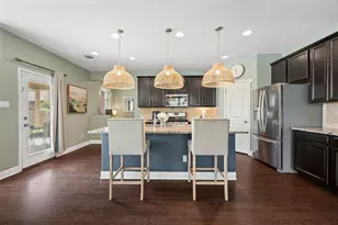 214 Cyril Dr, Hutto, TX 78634 - Photo 8