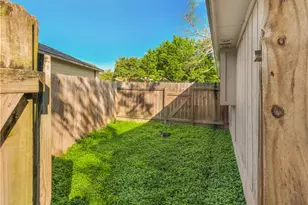 11931 Rosethorn Dr, Austin, TX 78758 - Photo 20