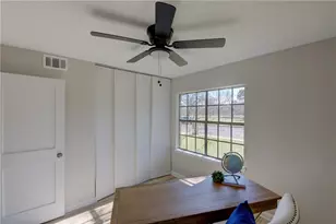 1005 Nile St, Austin, TX 78702 - Photo 16