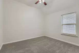 370 Vista Gardens Dr, Buda, TX 78610 - Photo 22