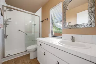 12609 Lyndon Dr, Austin, TX 78732 - Photo 22