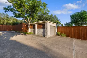 12609 Lyndon Dr, Austin, TX 78732 - Photo 40