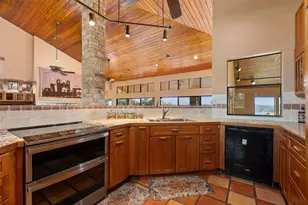 12609 Lyndon Dr, Austin, TX 78732 - Photo 10