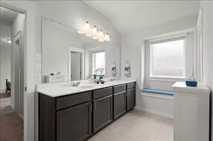 321 Buffalo View Ln, Georgetown, TX 78628 - Photo 6