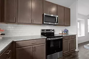 321 Buffalo View Ln, Georgetown, TX 78628 - Photo 10
