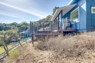 482 Dusty Saddle Dr, Canyon Lake, TX 78133 - Photo 2