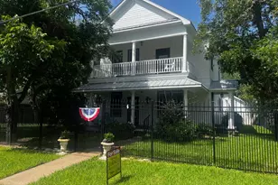 504 South Franklin, La Grange, TX 78945 - Photo 1