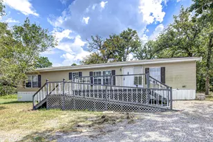 115 N Pinto Ct, Paige, TX 78659 - Photo 1