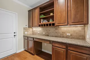 13400 Briarwick Dr, Austin, TX 78729 - Photo 14