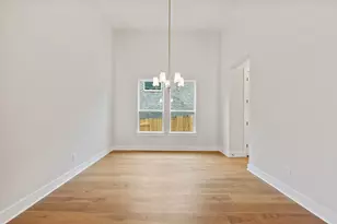 325 Knockout Rose Dr, San Marcos, TX 78666 - Photo 8