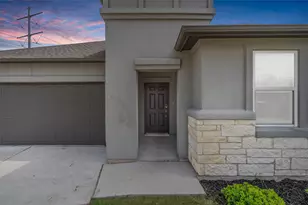 104 Stinchcomb Rd, Hutto, TX 78634 - Photo 4