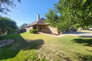 705 Algerita Dr, Georgetown, TX 78628 - Photo 2