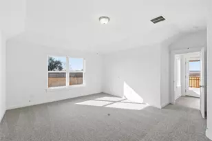 242 Seattle Slew Dr, Jarrell, TX 76537 - Photo 8