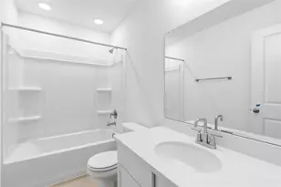 242 Seattle Slew Dr, Jarrell, TX 76537 - Photo 12