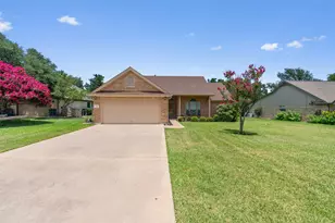 106 Stacey Ln, Georgetown, TX 78628 - Photo 1