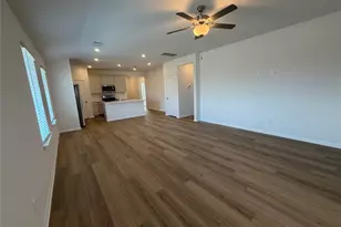 121 Rock Daisy Trl, Hutto, TX 78634 - Photo 8