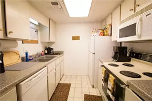 2401 Leon St, Austin, TX 78705 - Photo 12