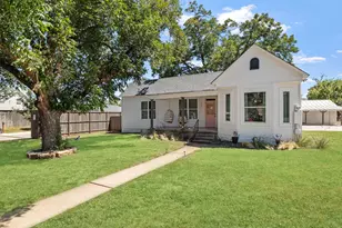 703 E Hwy St St, Fredericksburg, TX 78624 - Photo 1