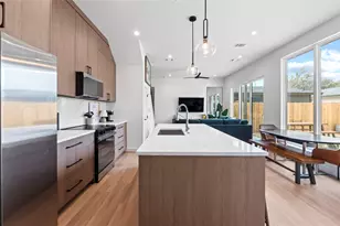 506 Krebs Ln, Austin, TX 78704 - Photo 4