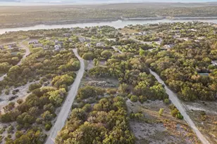 21704 Ohara Ln, Leander, TX 78645 - Photo 4