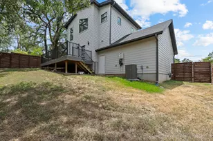 1193 E M. Franklin Ave, Austin, TX 78721 - Photo 30