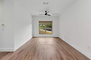 1193 E M. Franklin Ave, Austin, TX 78721 - Photo 6