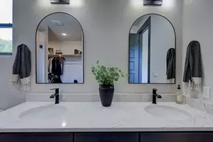 102 N Creek Ct, Bertram, TX 78605 - Photo 20