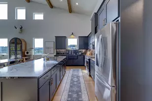 102 N Creek Ct, Bertram, TX 78605 - Photo 12