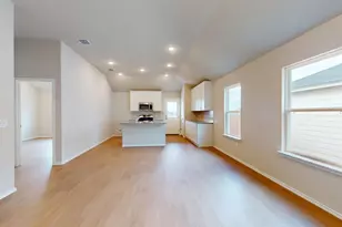 9216 Corvallis Dr, Austin, TX 78747 - Photo 6