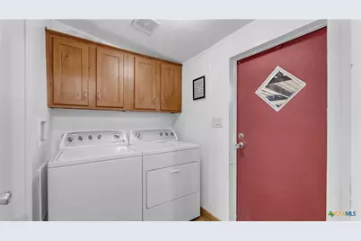 9902 County Road 210, Bertram, TX 78605 - Photo 18