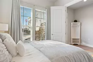 1411 Town Creek Dr, Austin, TX 78741 - Photo 4