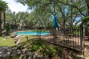 13 Casa Verde, Lakeway, TX 78734 - Photo 32