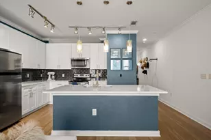 1900 Barton Springs Rd, Austin, TX 78704 - Photo 4