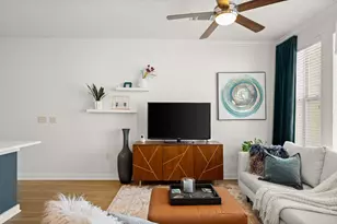 1900 Barton Springs Rd, Austin, TX 78704 - Photo 18