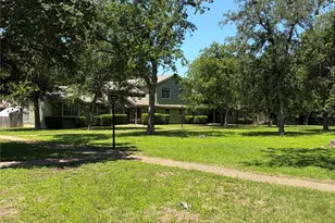 1404 Andra Ln, San Marcos, TX 78666 - Photo 2