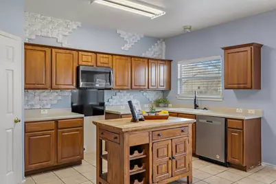 114 Almquist Street, Hutto, TX 78634 - Photo 12