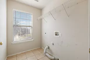 114 Almquist St, Hutto, TX 78634 - Photo 24