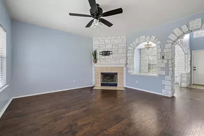 114 Almquist Street, Hutto, TX 78634 - Photo 6