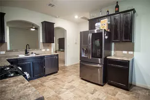 6912 Plains Crest Dr, Del Valle, TX 78617 - Photo 6