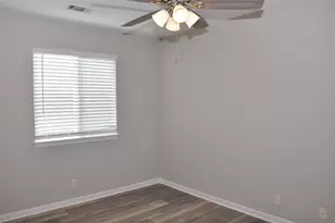 272 Spillway Dr, Kyle, TX 78640 - Photo 18