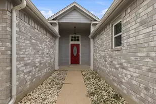 206 Evergreen Cir, Georgetown, TX 78626 - Photo 2