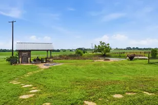 1000 Co Rd 458, Coupland, TX 78615 - Photo 24