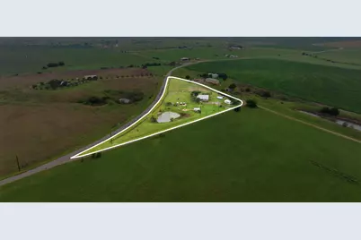 1000 County Road 458, Coupland, TX 78615 - Photo 4