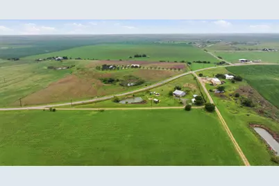 1000 County Road 458, Coupland, TX 78615 - Photo 34