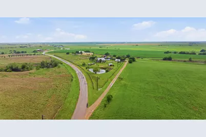 1000 County Road 458, Coupland, TX 78615 - Photo 38