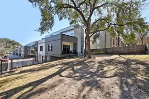 2804 S 1st St, Austin, TX 78704 - Photo 22