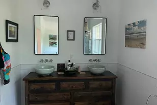 1233 Delano St, Austin, TX 78721 - Photo 14