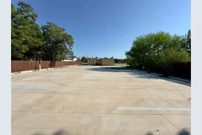 1212 E Pierce Street, Luling, TX 78648 - Photo 14