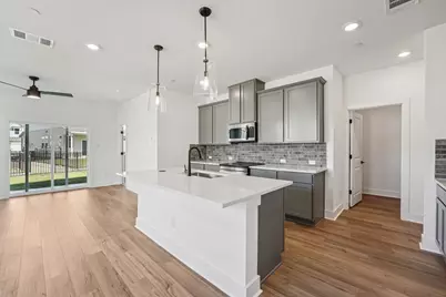 2040 Cora Ivy Way, Round Rock, TX 78665 - Photo 10