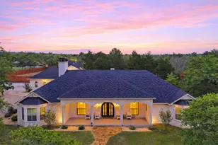 125 Carriage Ct, Bastrop, TX 78602 - Photo 1